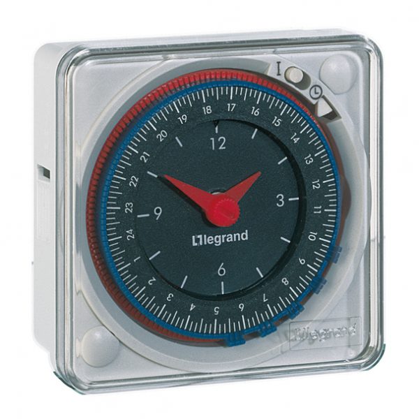 SURFACE MOUNTING TIME SWITCHES