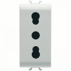 Gewiss Chorus Priza Italia 1M 2P+E 16A D.Am P17-11 It Wh GW10203