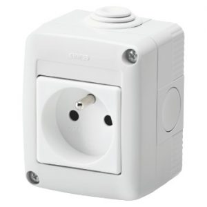 Doza Aparataj aparenta 2P+E 16A Francez Std Priza Ip40 GW27815
