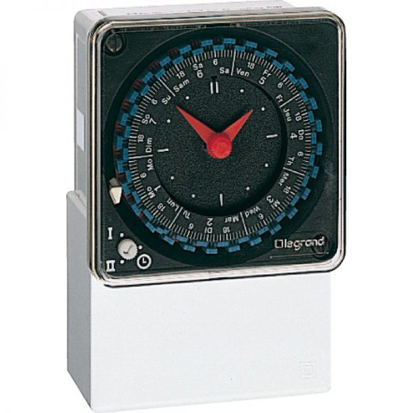 SURFACE MOUNTING TIME SWITCHES