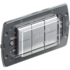 LN4703C